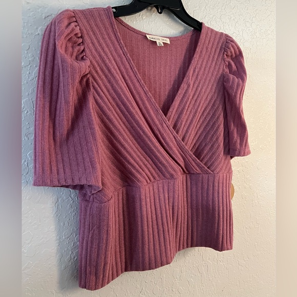 NWT Parallel Skies Ribbed Top Sz XL Short Puff Sleeve Deep V-Neck Blouse Pink - Picture 2 of 8